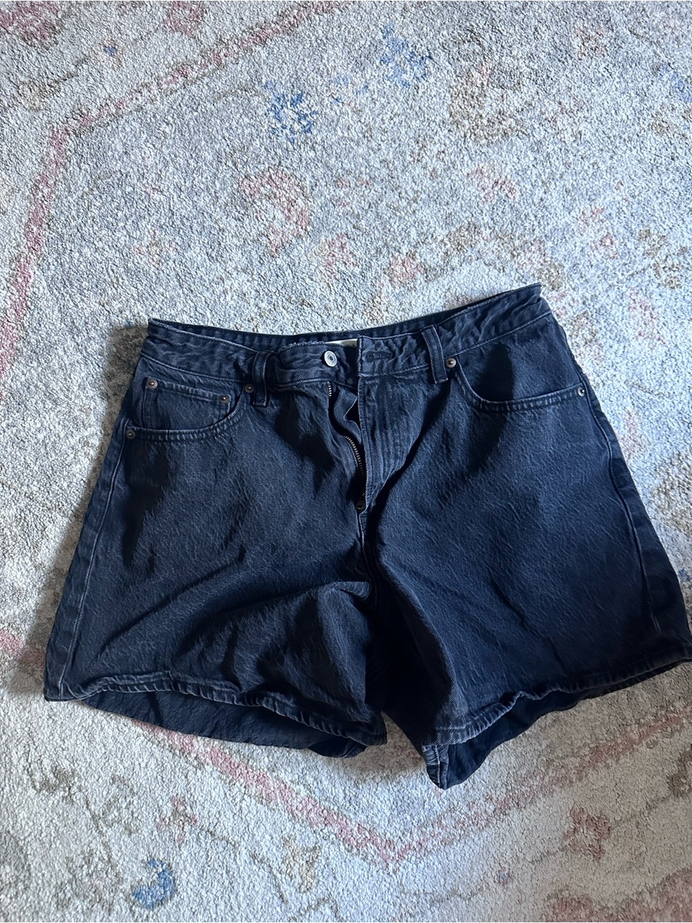 Abercrombie Curve Love High Rise Loose Short - Picture 2 of 4